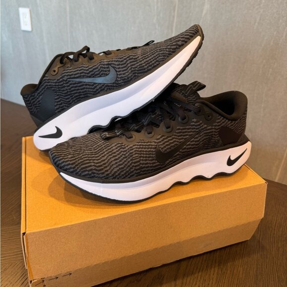 Nike Other - Men’s Nike Motiva